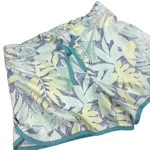 Columbia Women PFG UPF 50 Shorts Sz Medium Cool Coast II‎ Tropical Print Fishing